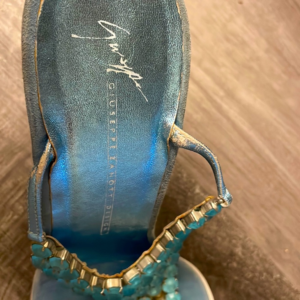 Giuseppe Zanotti by Vicini Toe Ring heels. Worn 2xs and all stones are intact.
